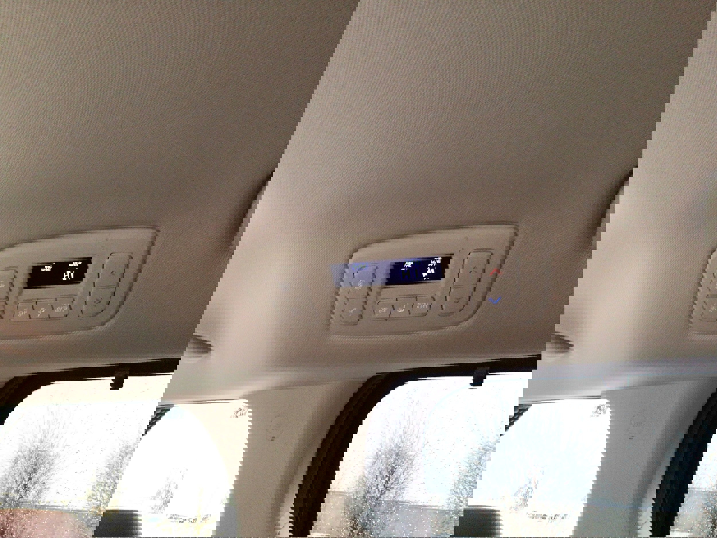 Used 2023 Kia Carnival SX Prestige image 21