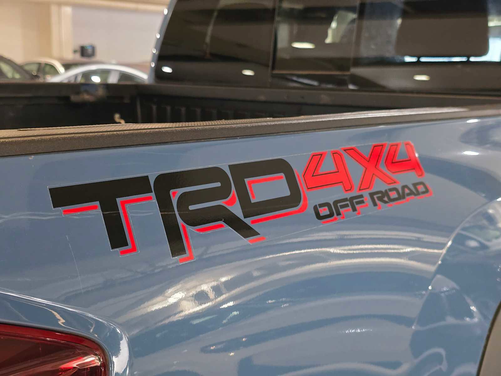 Used 2019 Toyota Tacoma TRD Off-Road w/ Technology Package AWD/4WD image 14