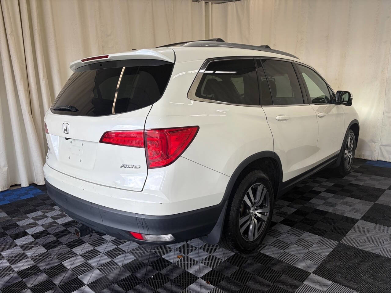 Used 2017 Honda Pilot EX-L image 6