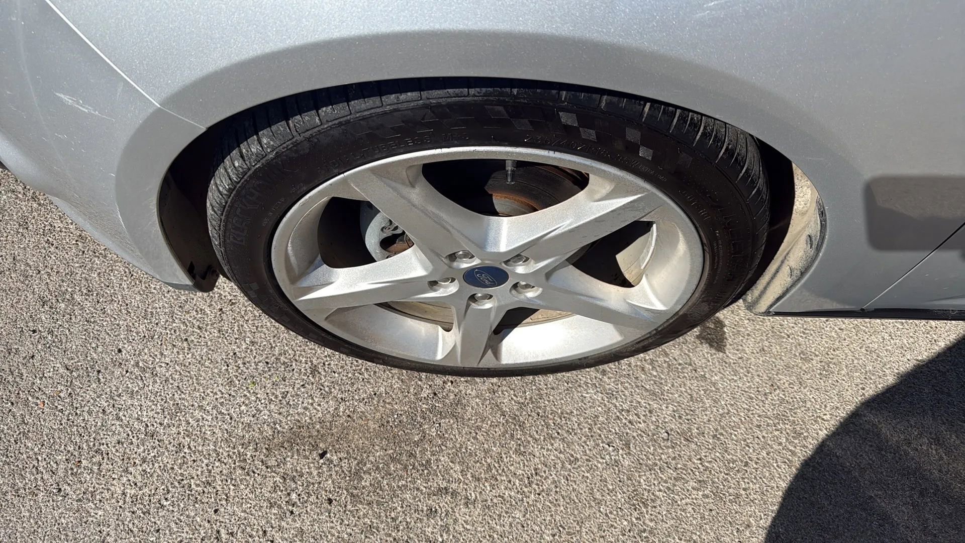 Used 2012 Ford Focus Titanium image 25