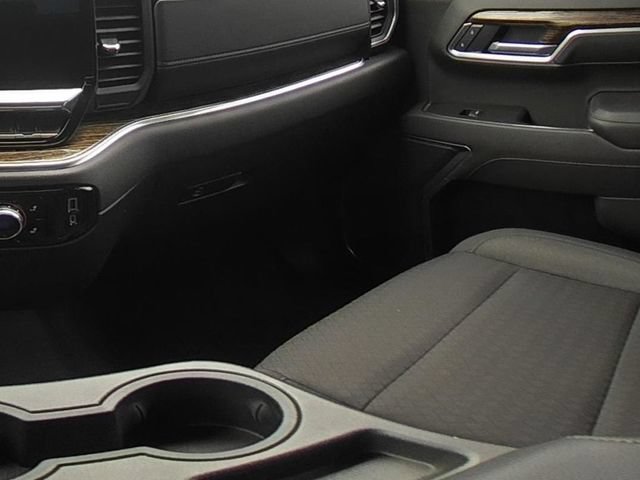 Used 2022 GMC Sierra 1500 SLE AWD/4WD image 34
