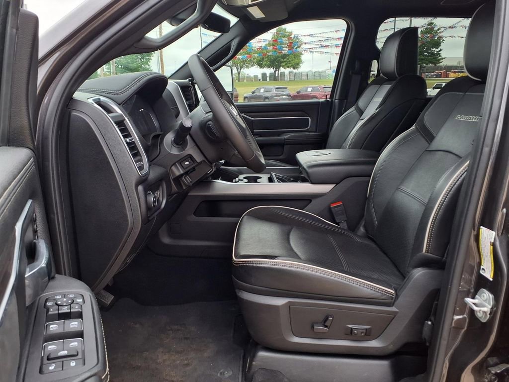 Used 2025 RAM 2500 Laramie AWD/4WD image 10