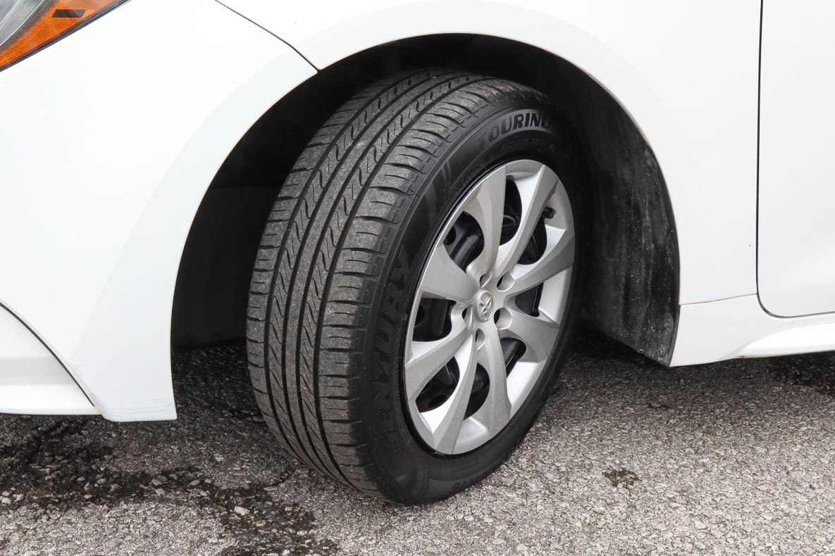 Used 2024 Toyota Corolla LE FWD image 16