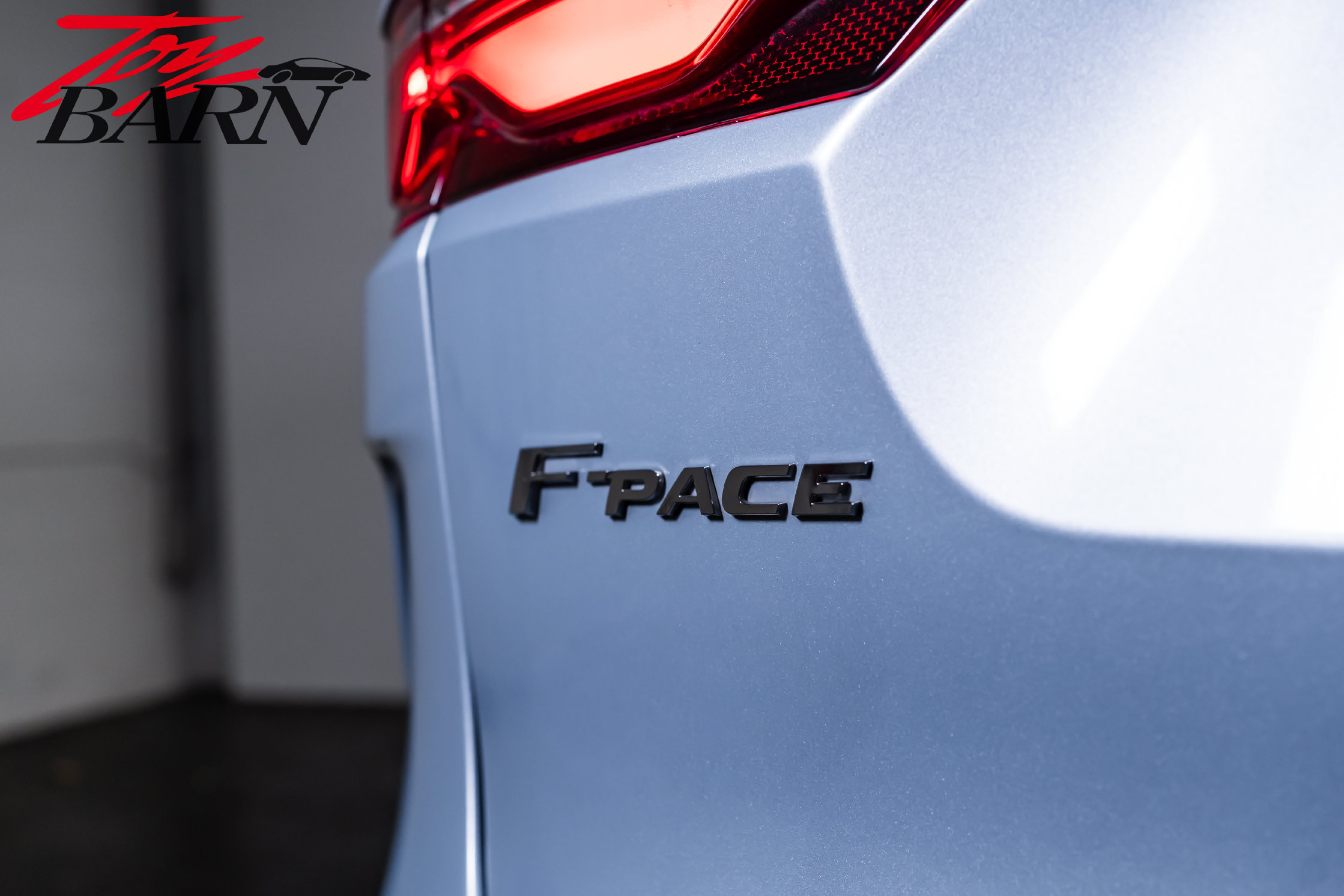 Used 2021 Jaguar F-PACE SVR AWD/4WD image 13