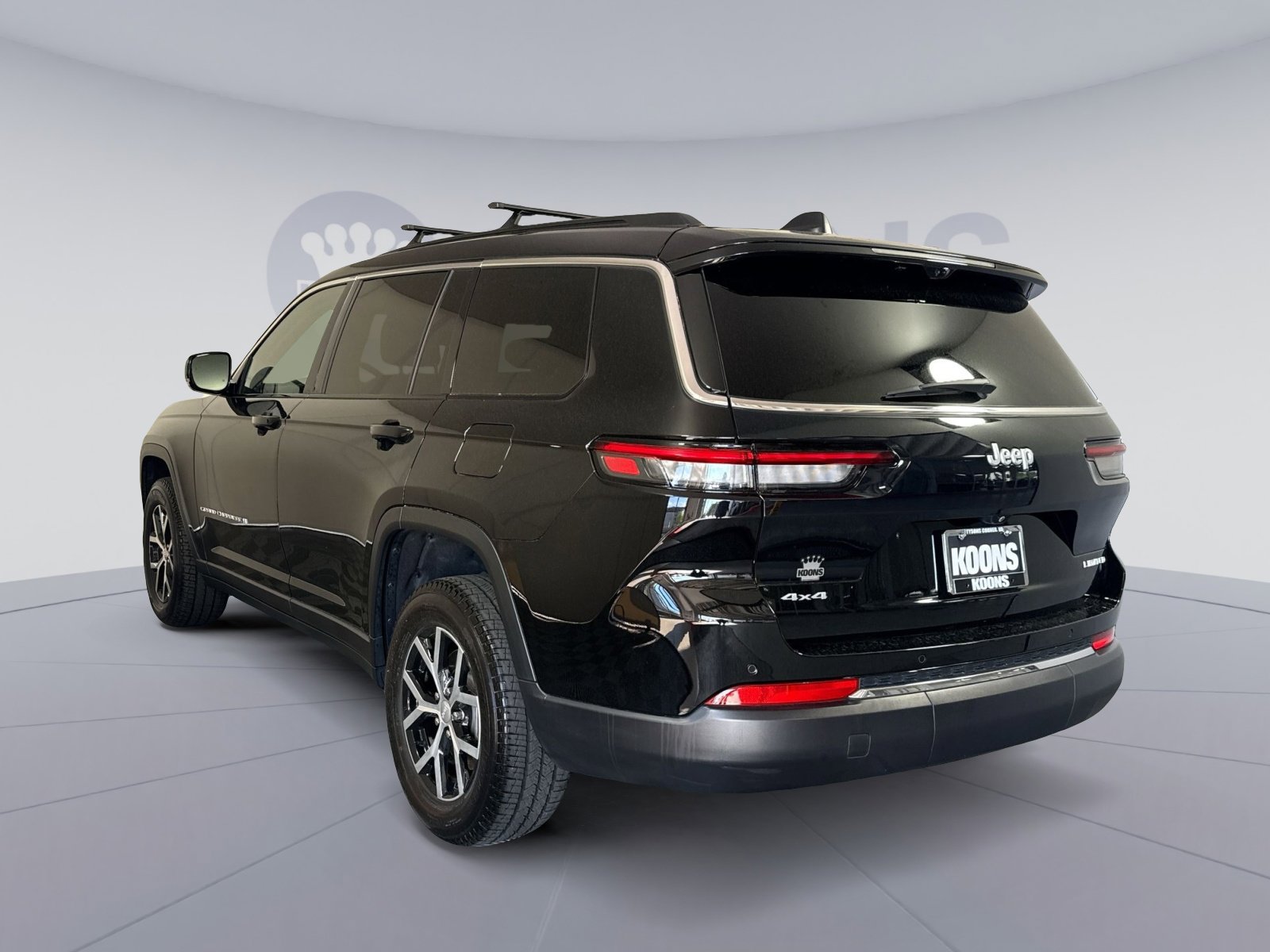 Used 2024 Jeep Grand Cherokee L Limited w/ Luxury Tech Group II image 4