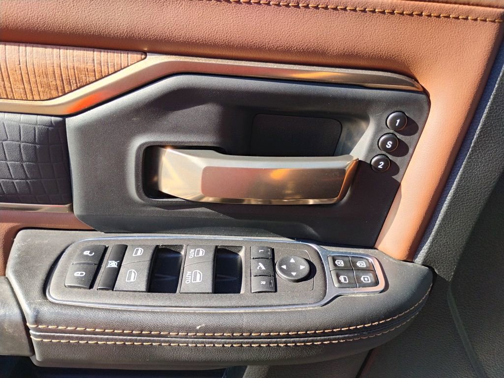 Used 2024 RAM 3500 Limited w/ Safety Group image 25