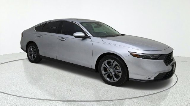Used 2023 Honda Accord EX image 7
