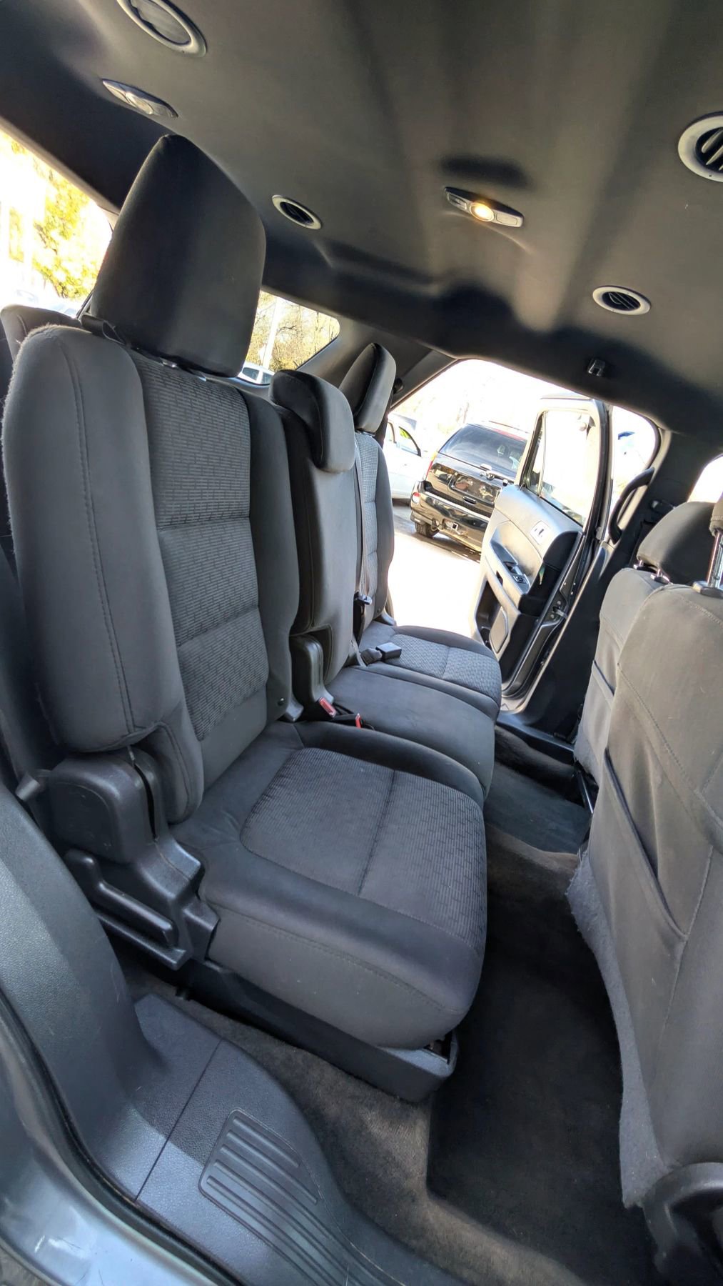 Used 2013 Ford Explorer XLT w/ Class III Trailer Tow Pkg image 18