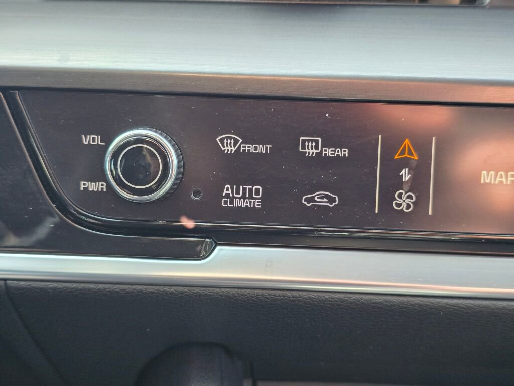 Used 2025 Kia Sportage EX FWD image 23