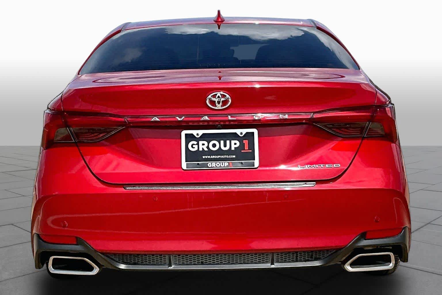Used 2021 Toyota Avalon Limited w/ Advanced Safety Package FWD image 5