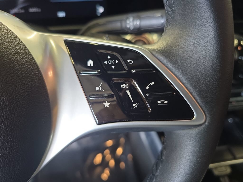 Used 2026 Mercedes-Benz GLB 250 image 21