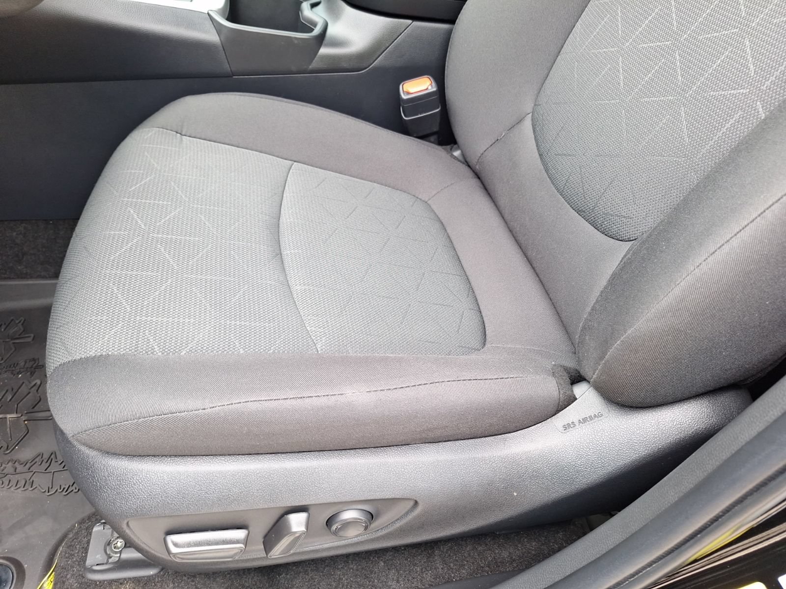 Used 2024 Toyota RAV4 AWD Hybrid image 17