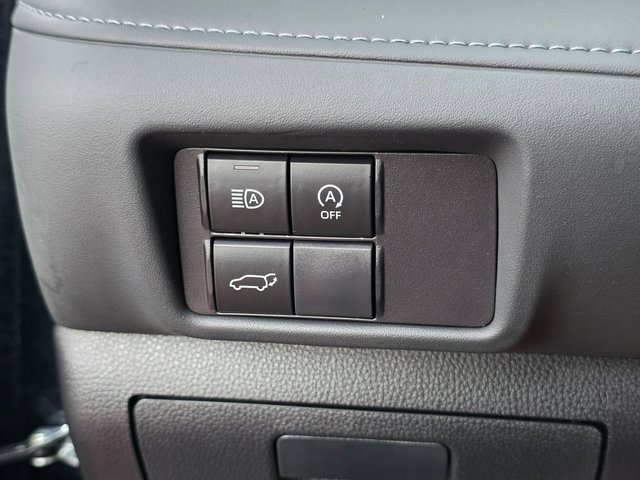 Used 2024 Toyota Highlander LE image 42