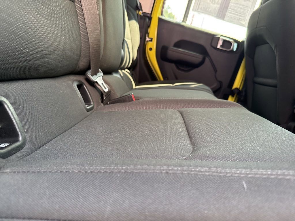 Used 2023 Jeep Gladiator Willys image 60