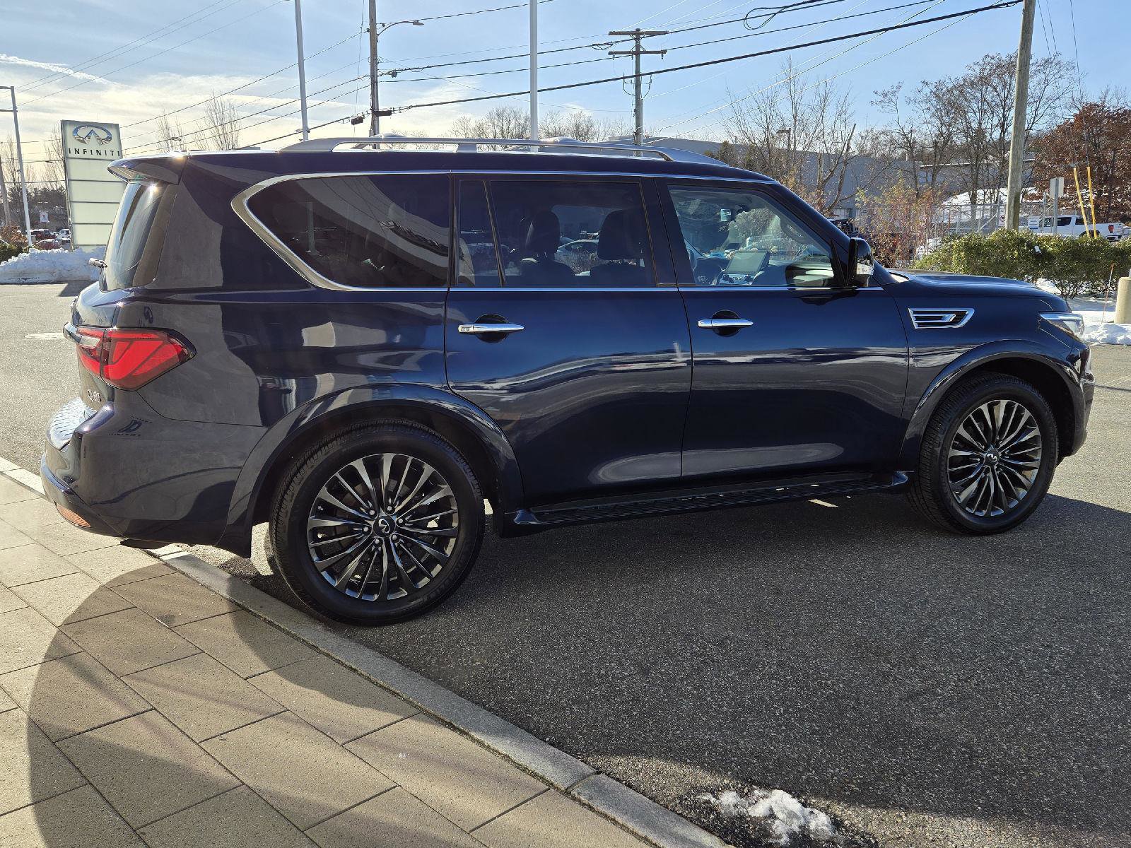 Certified 2022 INFINITI QX80 Premium Select w/ Cargo Package image 14
