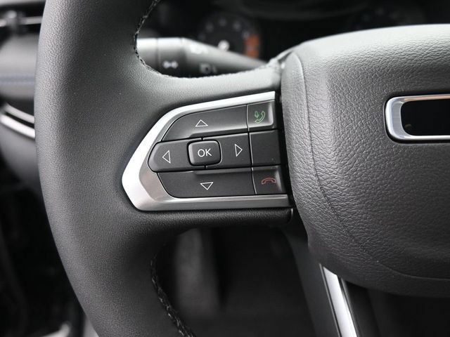 New 2025 Jeep Compass Latitude w/ Sun & Sound Group AWD/4WD image 31