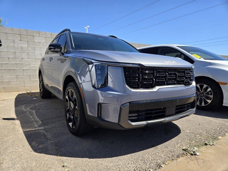 Certified 2024 Kia Sorento X-Line EX AWD/4WD image 2