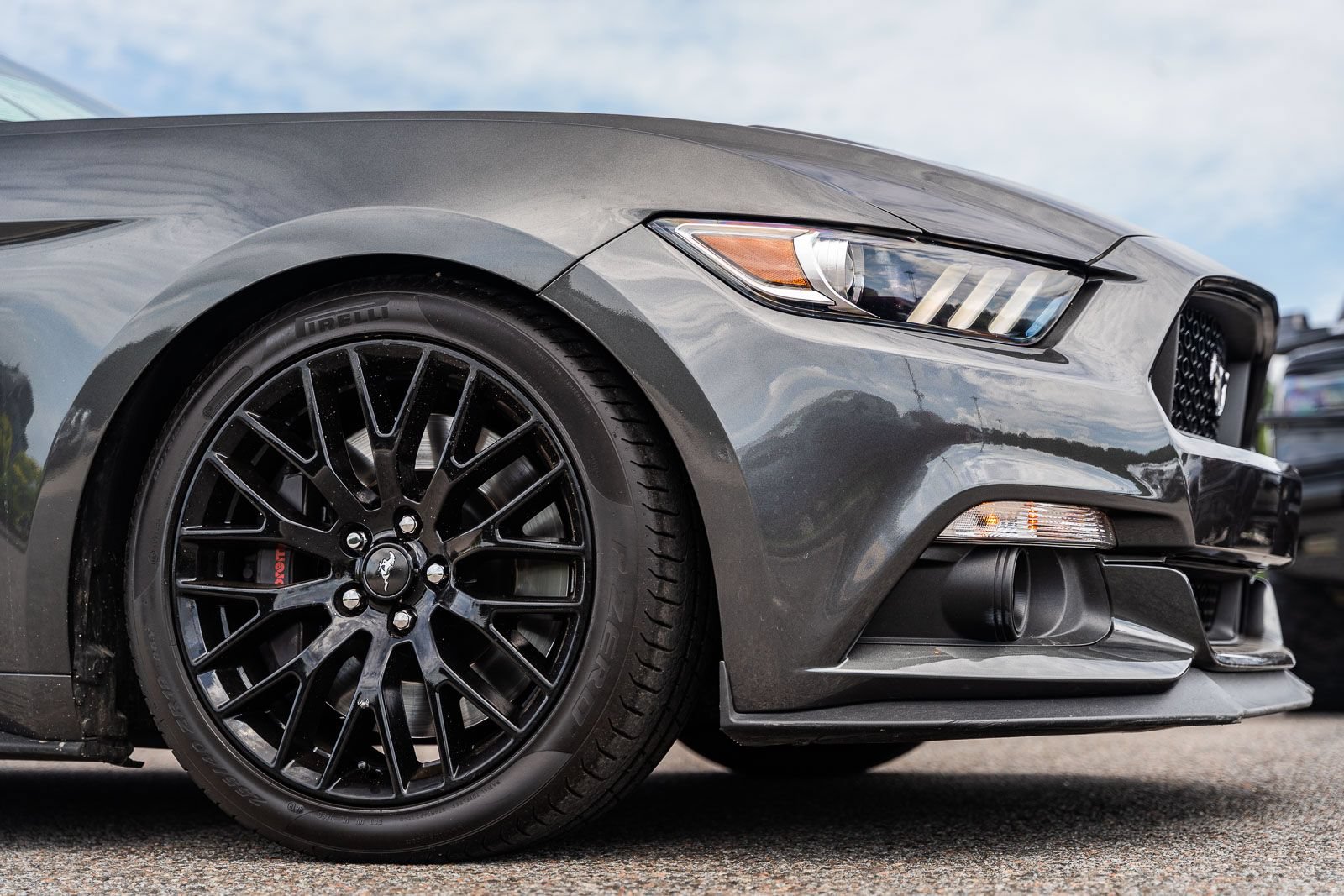 Used 2017 Ford Mustang GT w/ GT Performance Package RWD image 10