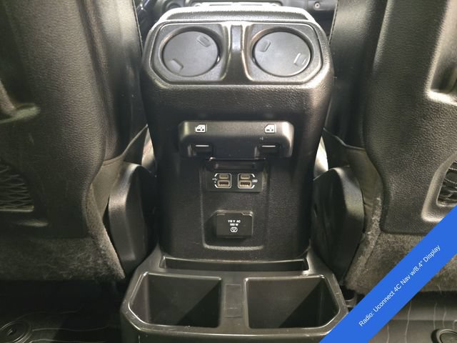 Used 2020 Jeep Wrangler Unlimited Rubicon w/ Quick Order Package 28Y Recon AWD/4WD image 13