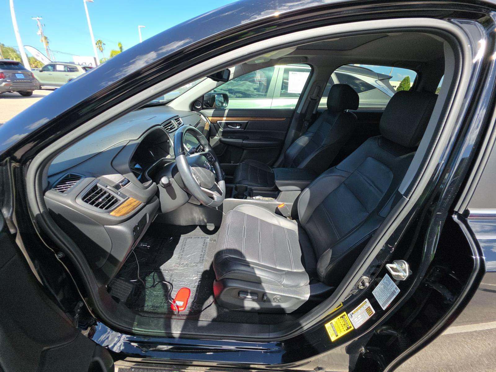 Used 2019 Honda CR-V Touring image 6