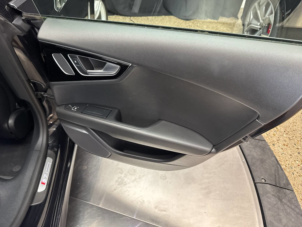 Used 2013 Audi S7 Prestige w/ Innovation Pkg image 34