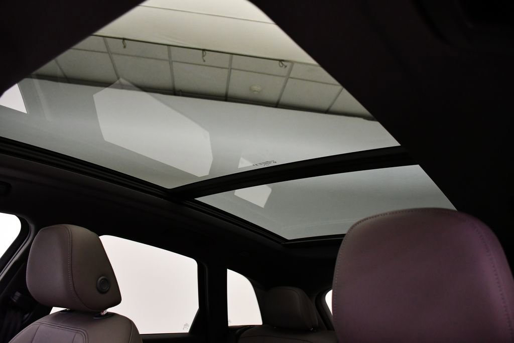 Used 2025 Audi Q5 Premium w/ Convenience Package image 17