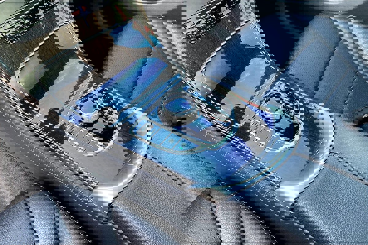 Used 2018 Mercedes-Benz GLC 300 SUV image 15