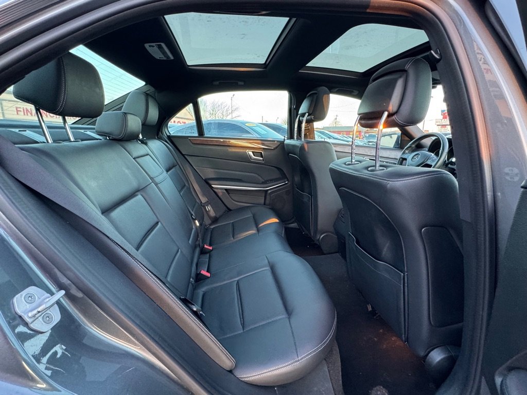 Used 2016 Mercedes-Benz E 350 4MATIC Sedan image 16