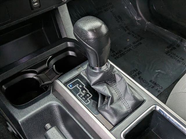 Used 2016 Toyota Tacoma SR5 w/ Towing Package image 12