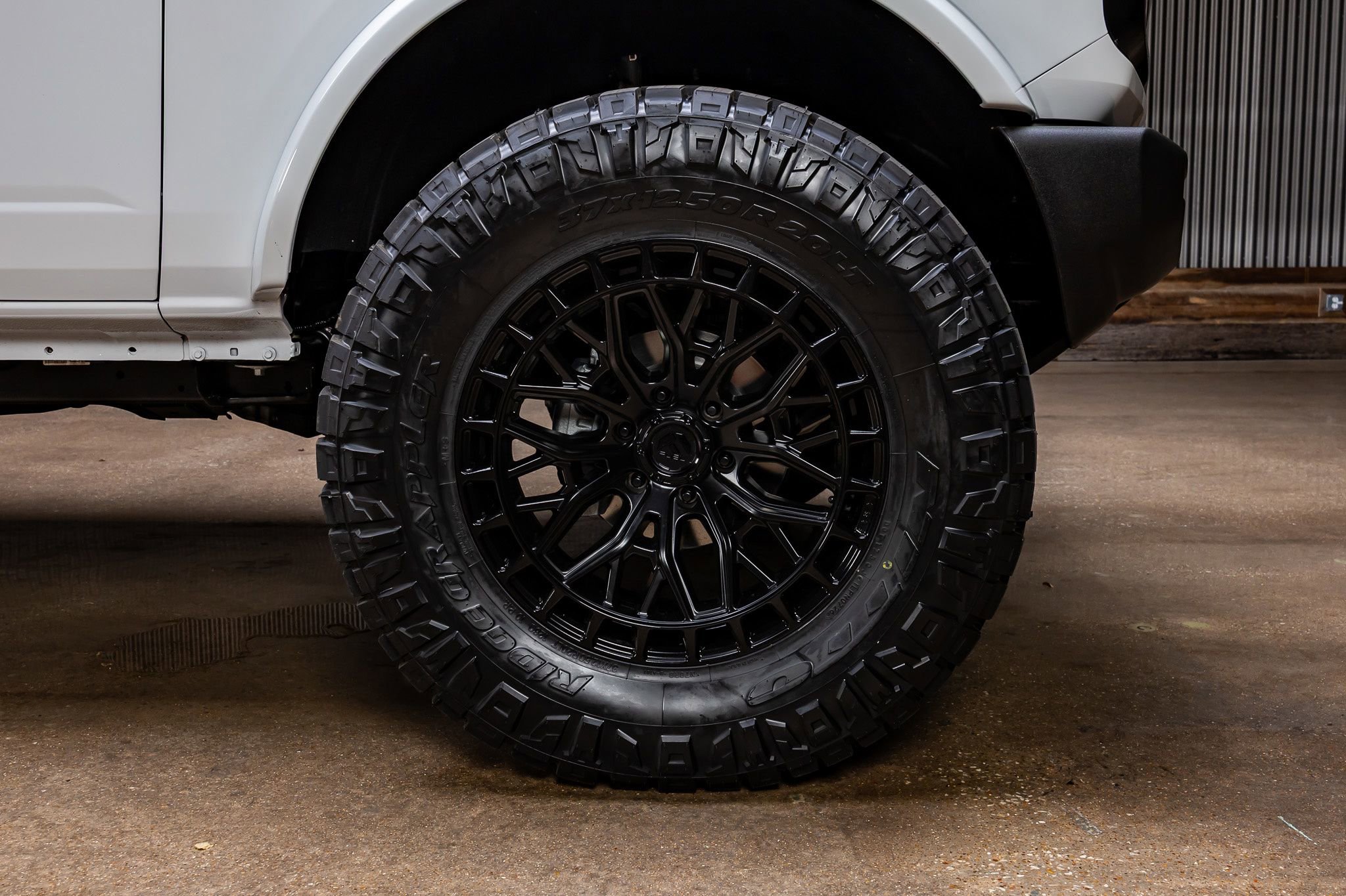 Used 2026 Ford Bronco Outer Banks image 12