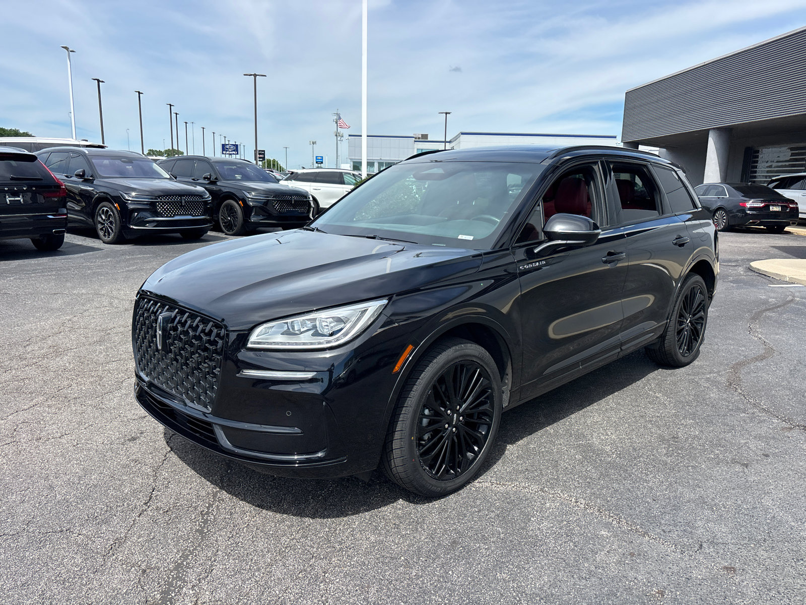 Certified 2023 Lincoln Corsair Reserve w/ Equipment Group 201A AWD/4WD image 3
