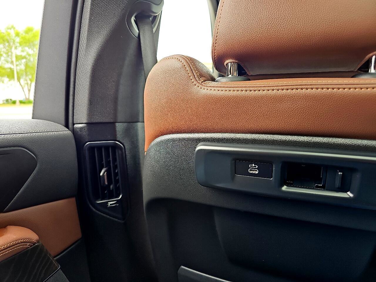 Used 2022 BMW X5 xDrive40i w/ M Sport Package image 50