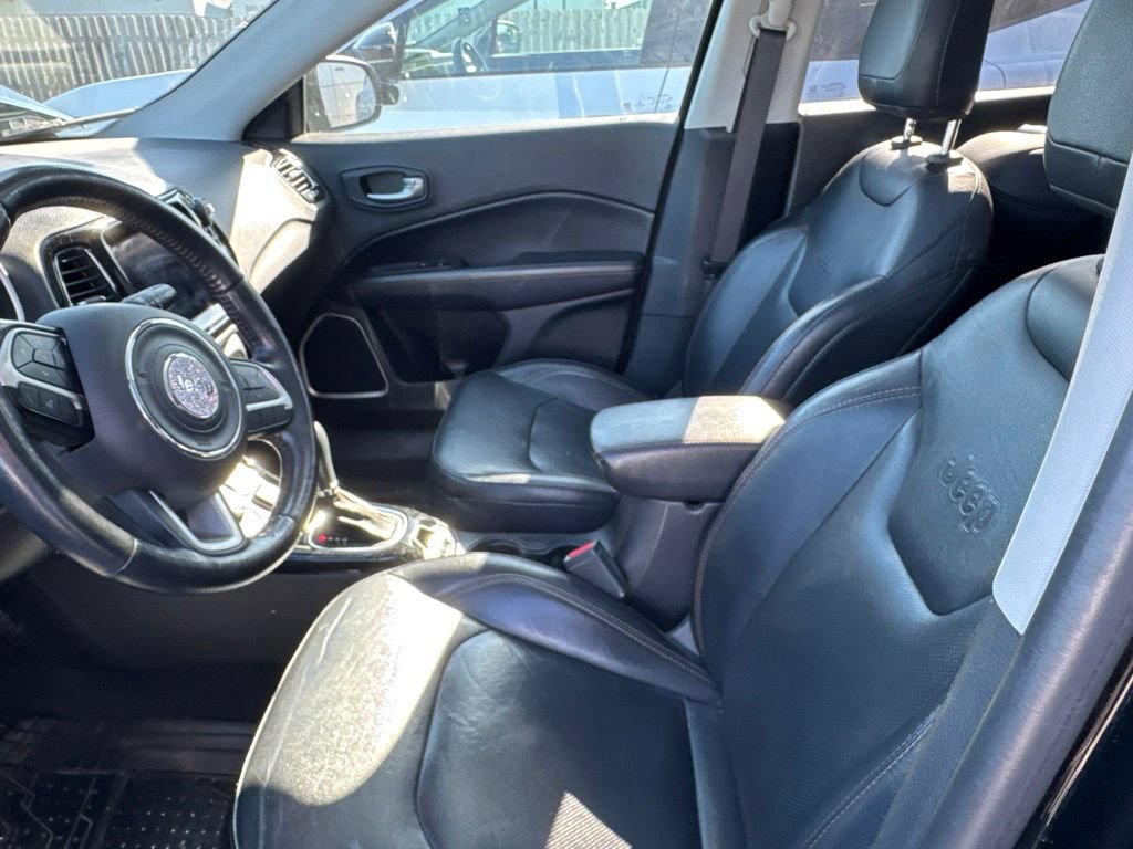 Used 2018 Jeep Compass Limited w/ Navigation Group AWD/4WD image 8