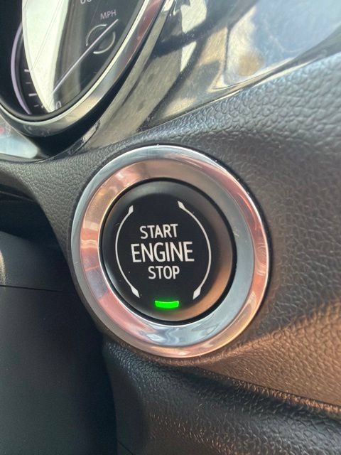 Certified 2022 Buick Encore GX Preferred w/ Cold Weather Comfort Package AWD/4WD image 12