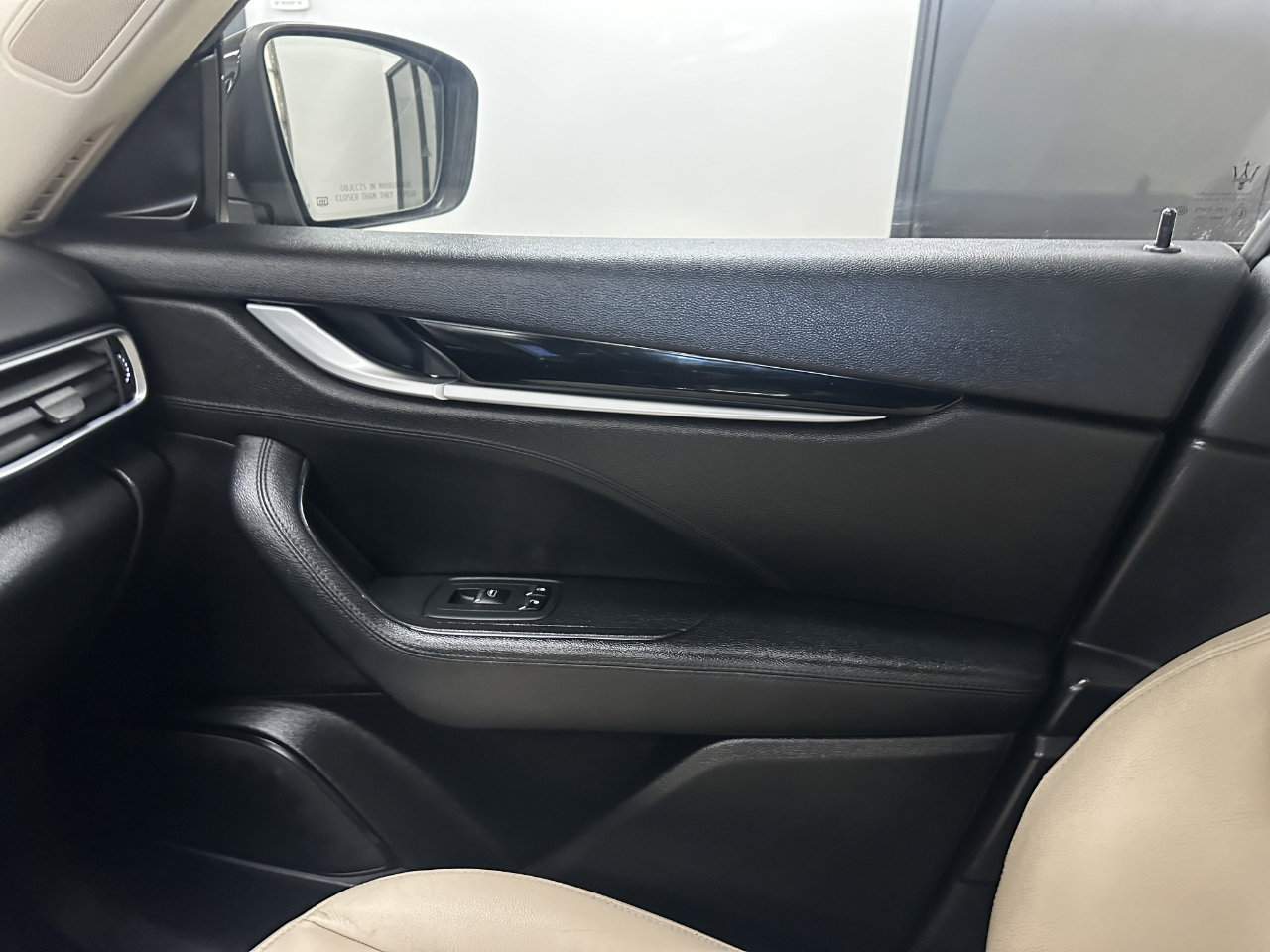 Used 2020 Maserati Levante S image 64