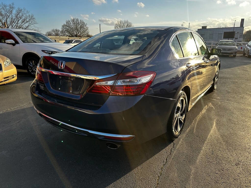 Used 2017 Honda Accord LX image 7