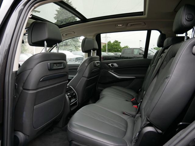 Used 2022 BMW X7 xDrive40i w/ Premium Package AWD/4WD image 17