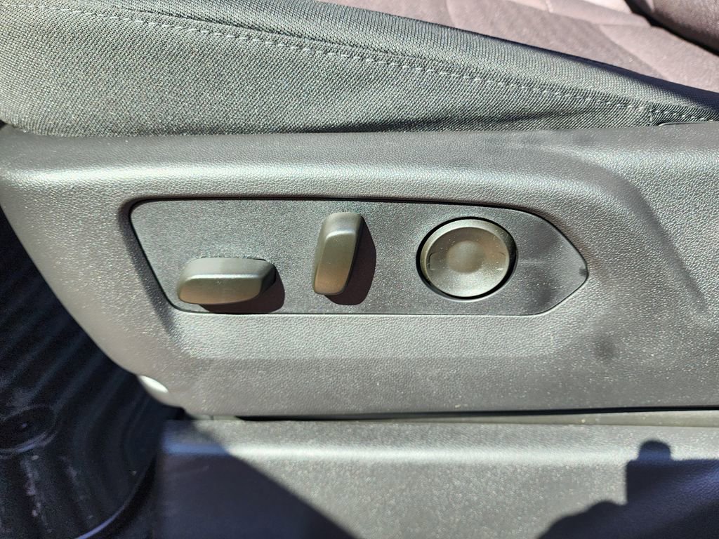 New 2026 GMC Sierra 1500 Elevation image 18