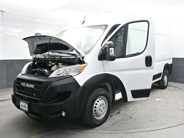 Used 2025 RAM ProMaster 2500 w/ Convenience Group image 37