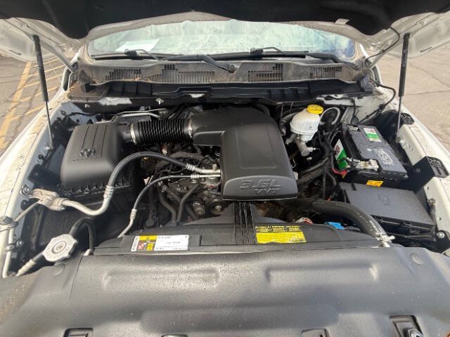 Used 2020 RAM 1500 Tradesman w/ Chrome Appearance Group RWD image 10