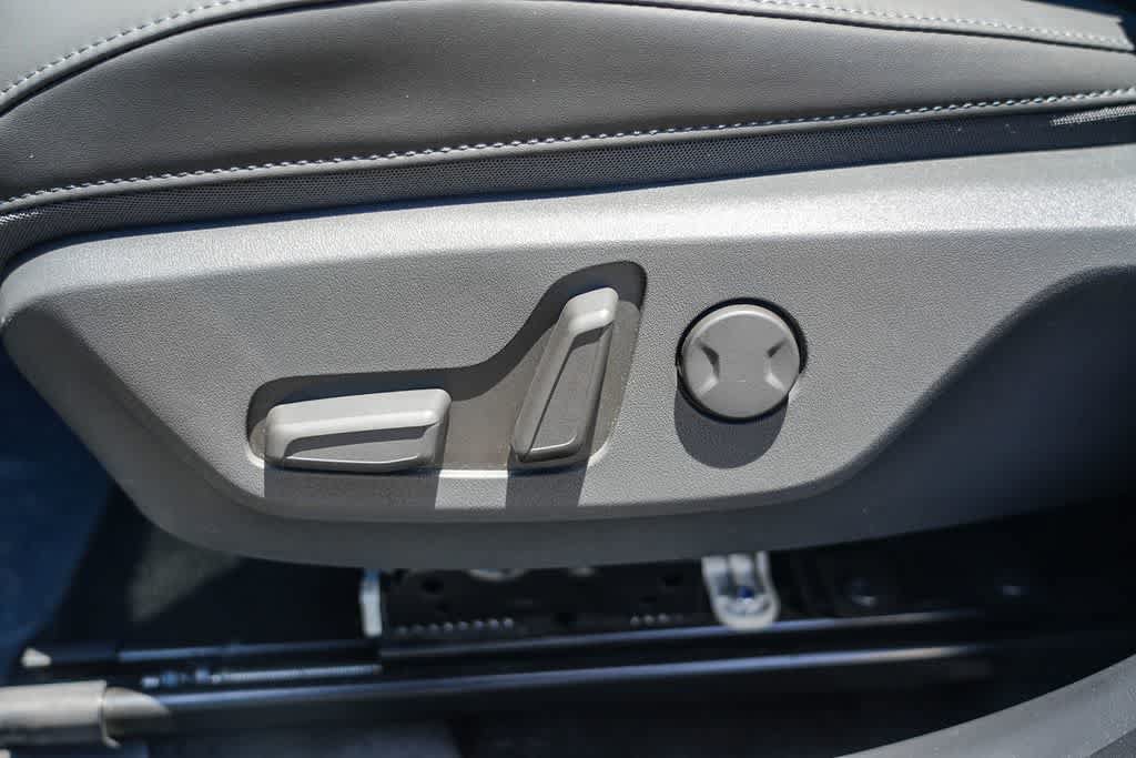 Used 2024 Kia Niro Wind FWD image 21
