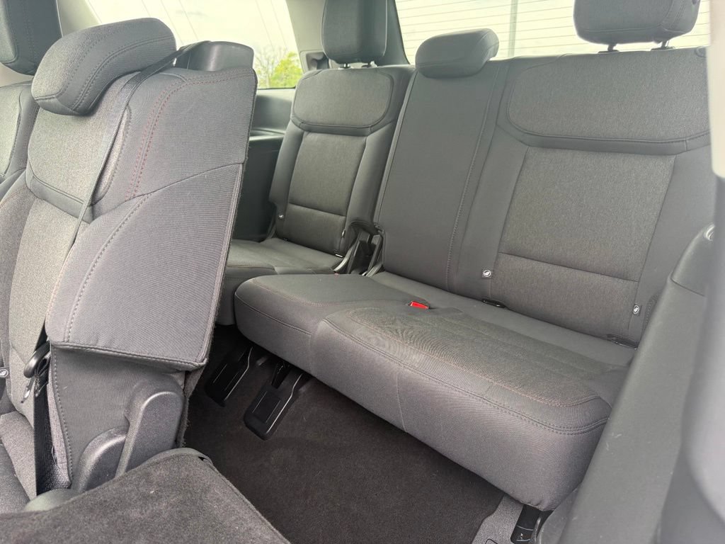 Used 2025 Ford Expedition Active RWD image 16