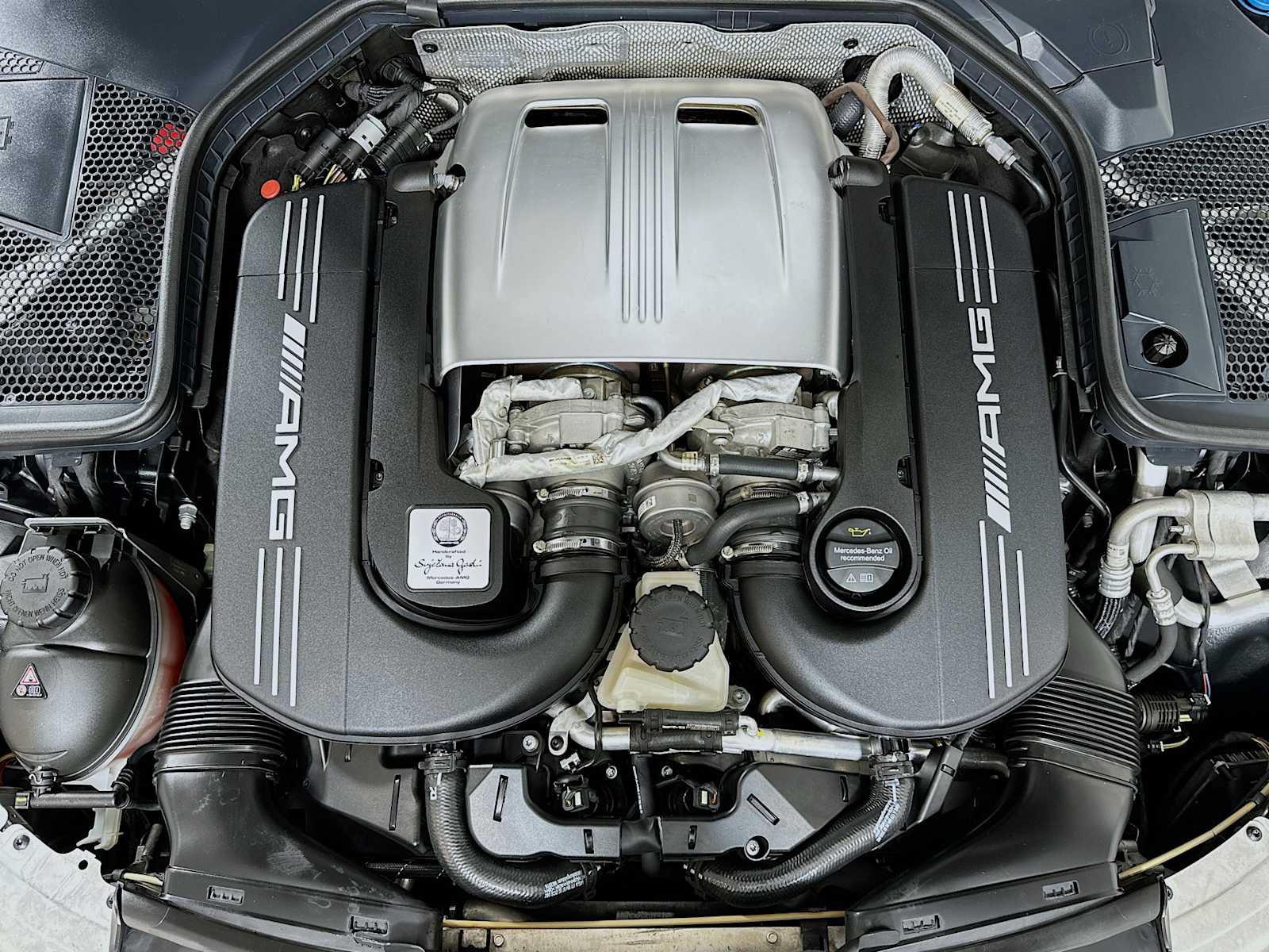 Used 2019 Mercedes-Benz C 63 AMG Cabriolet image 30