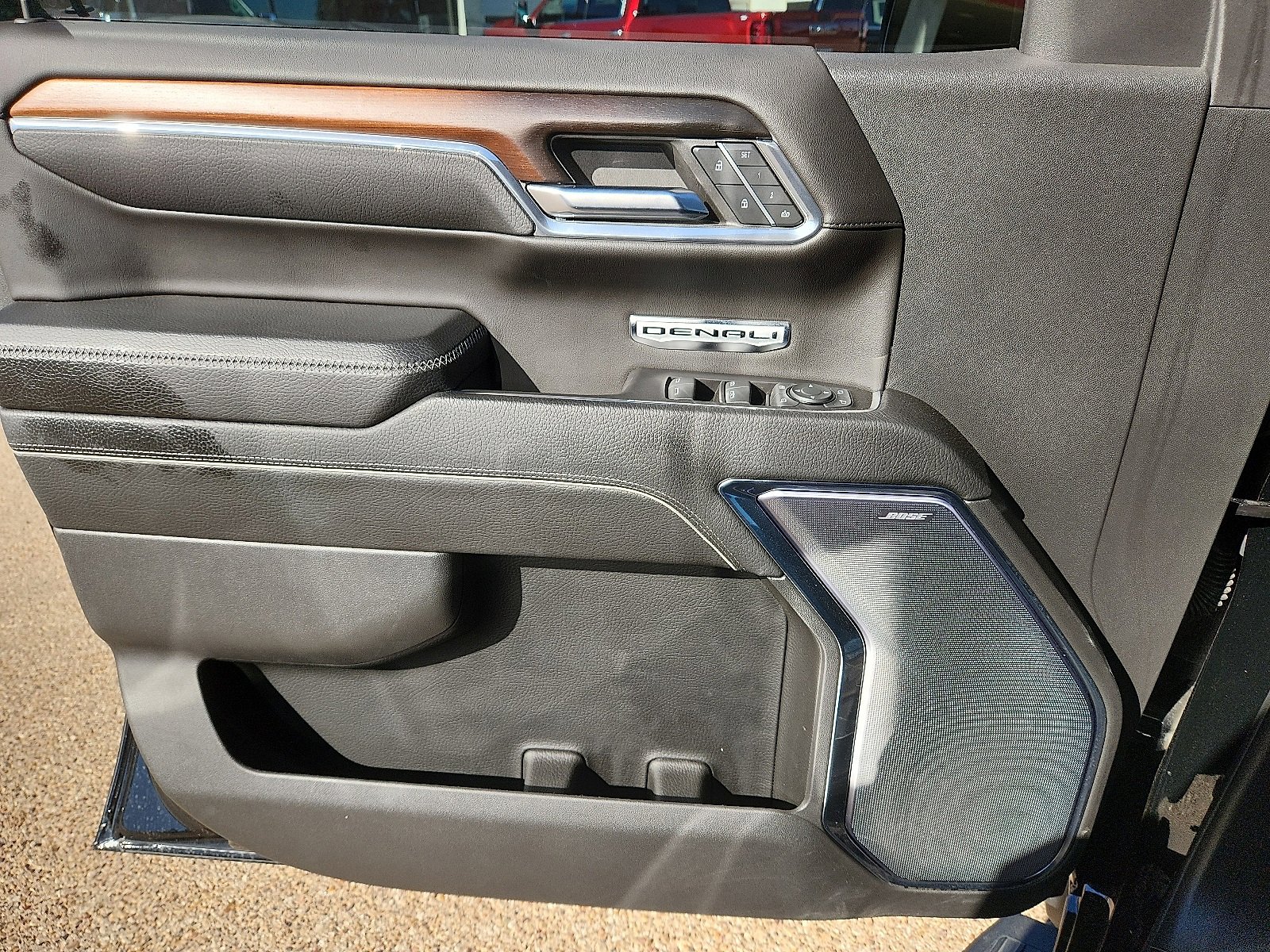 Used 2024 GMC Sierra 1500 Denali w/ Technology Package image 15