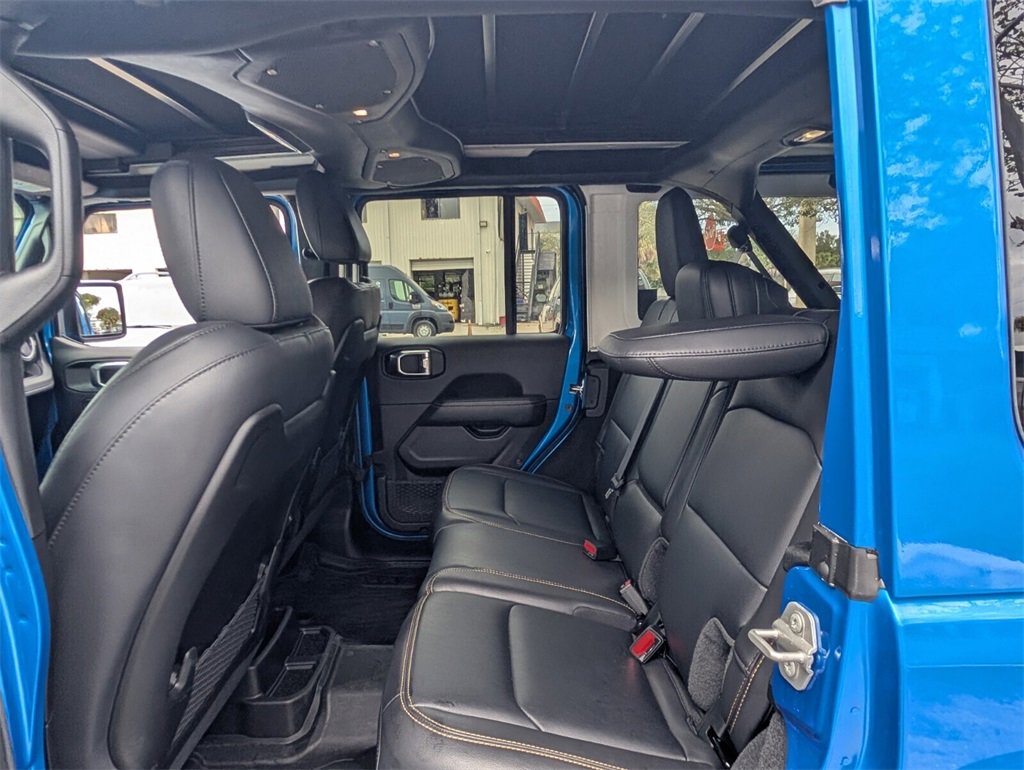 Certified 2024 Jeep Wrangler Sahara w/ Technology Group image 14