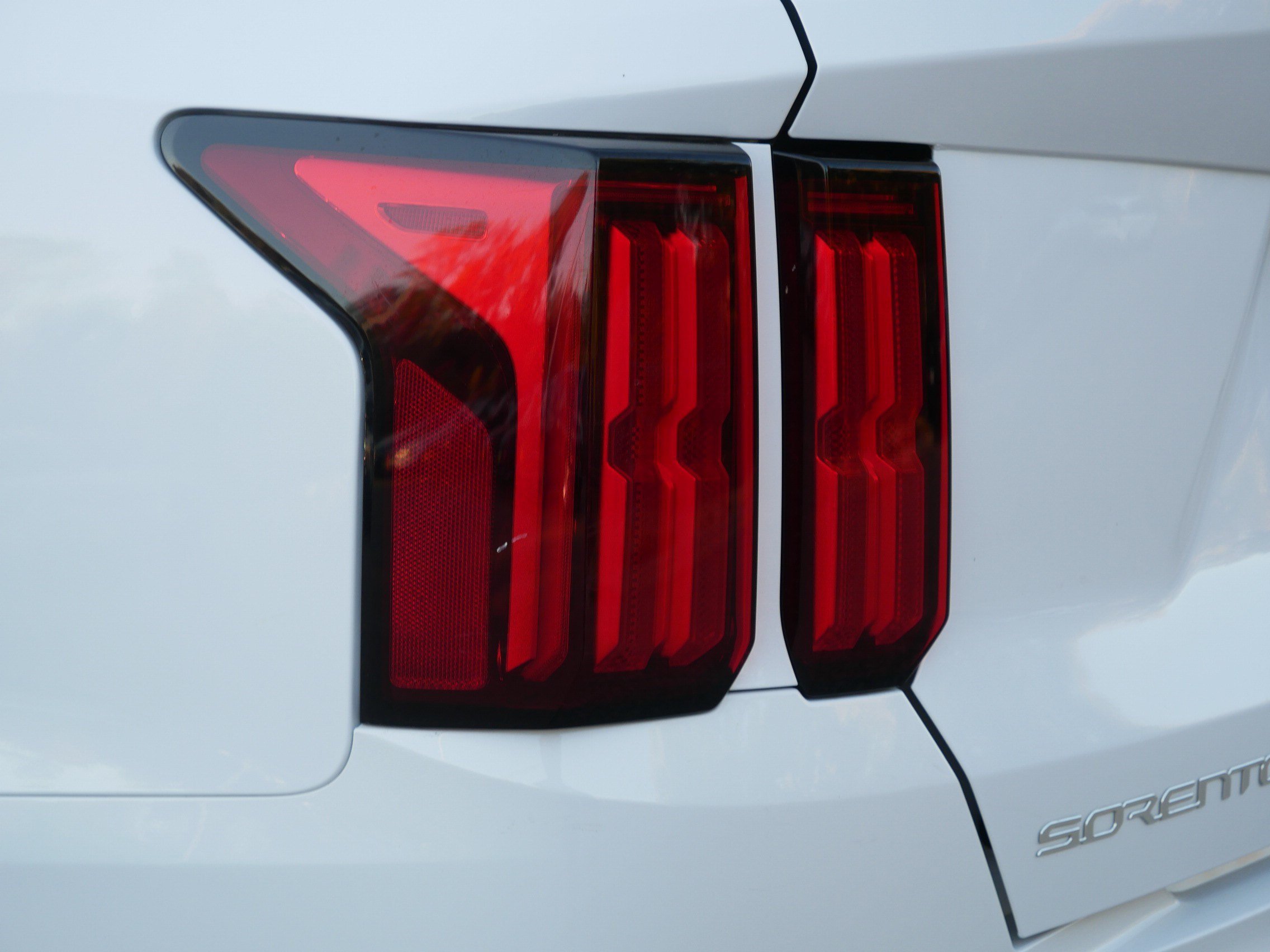 Certified 2023 Kia Sorento SX AWD/4WD image 17