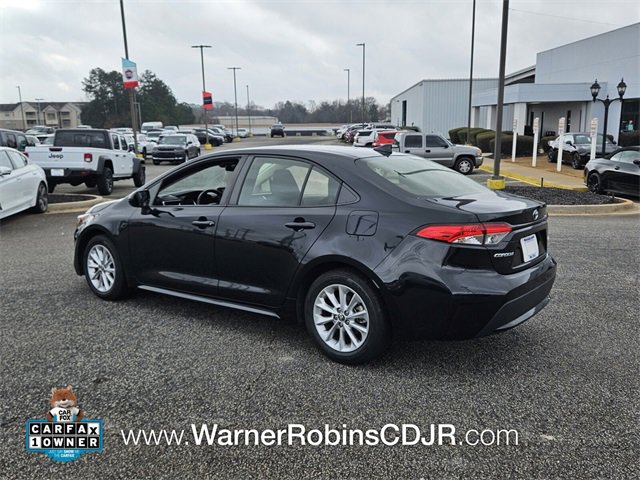 Used 2022 Toyota Corolla LE image 9