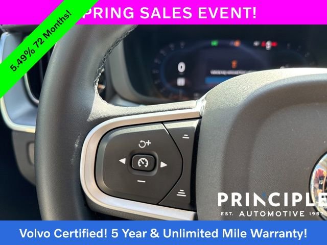 Certified 2025 Volvo XC60 B5 Core image 22