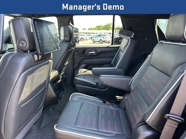 New 2026 GMC Yukon AT4 Ultimate w/ LPO, Floor Liner Package AWD/4WD image 23