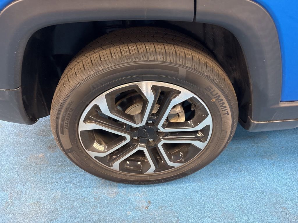 Used 2022 Jeep Compass Limited image 5